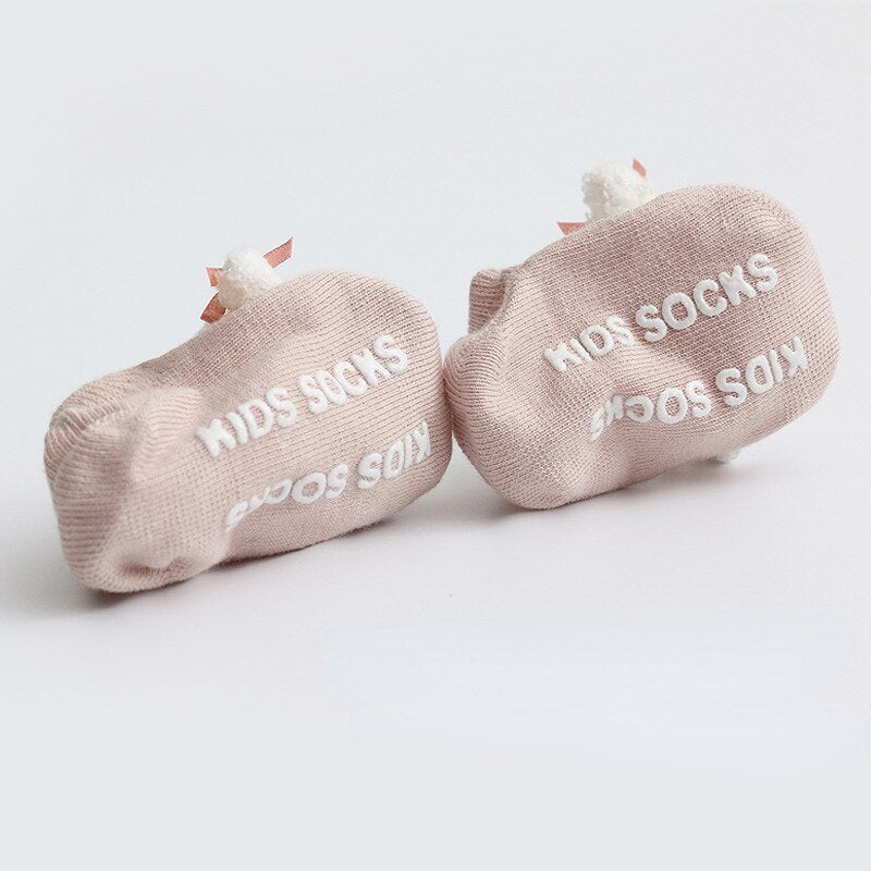 Warm cotton anti-slip newborn baby animal socks, featuring a playful chick, ideal infant footwear