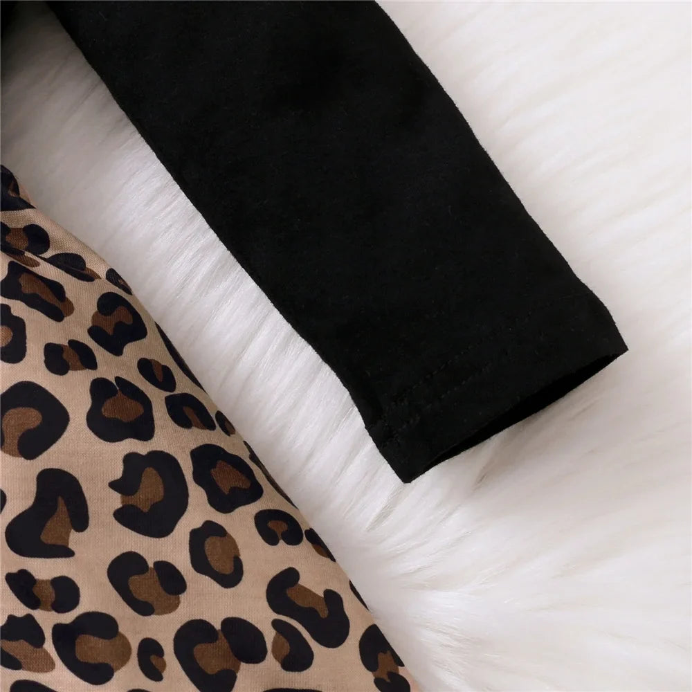 Adorable baby girl's leopard print romper dress, suitable for infants and toddlers 0-18M