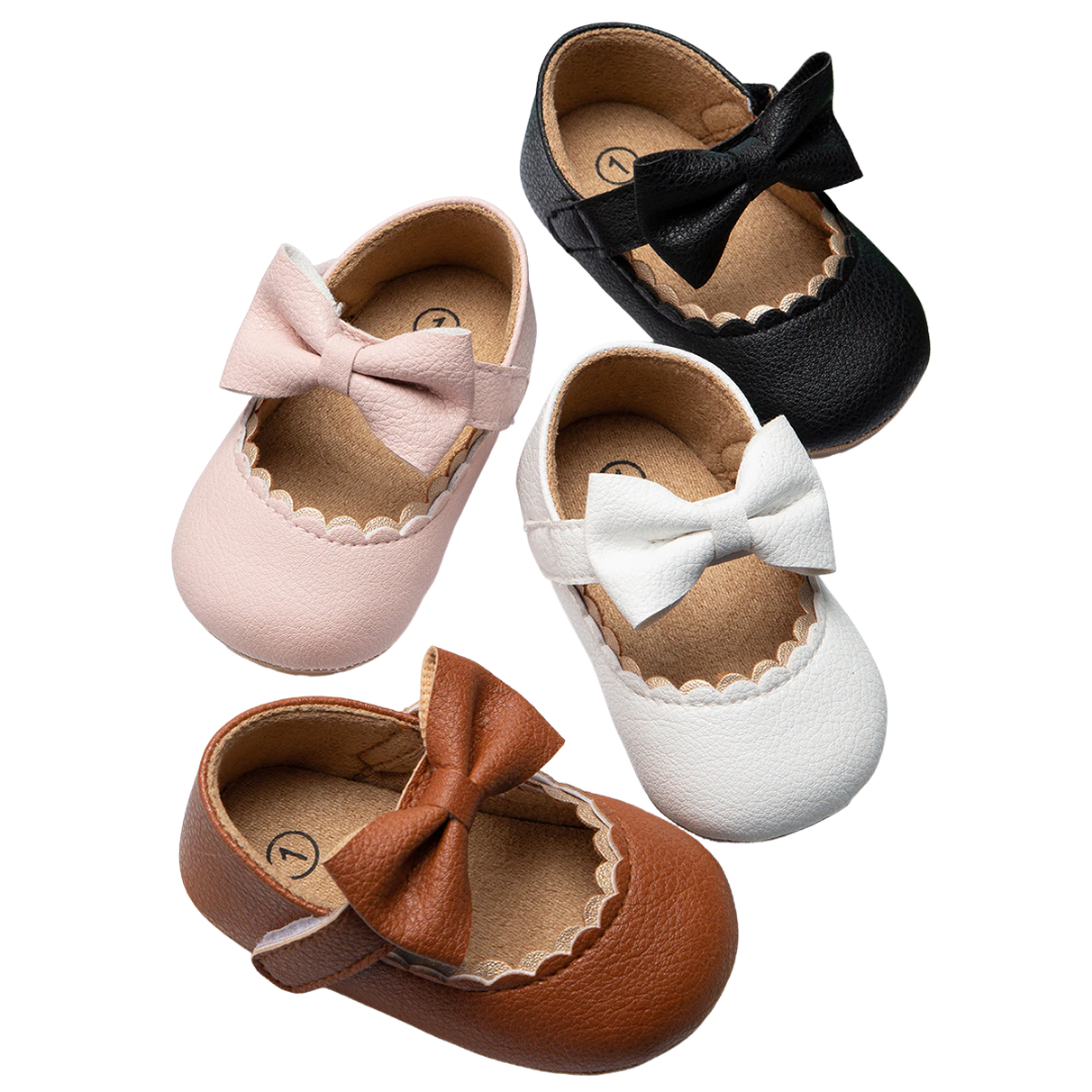 Cute pink baby shoes for girls, soft sole with bowknot, perfect for first steps
