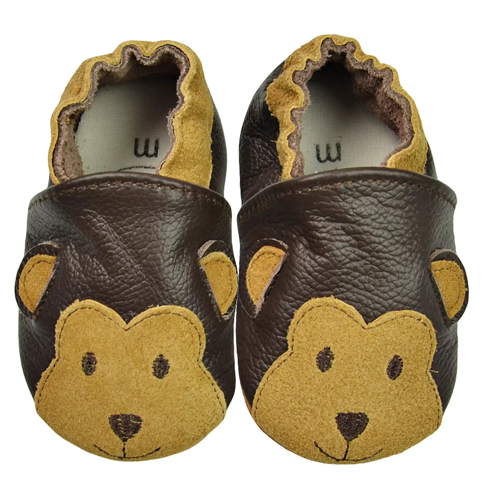 Comfortable and stylish purple leather newborn moccasins for sensitive feet