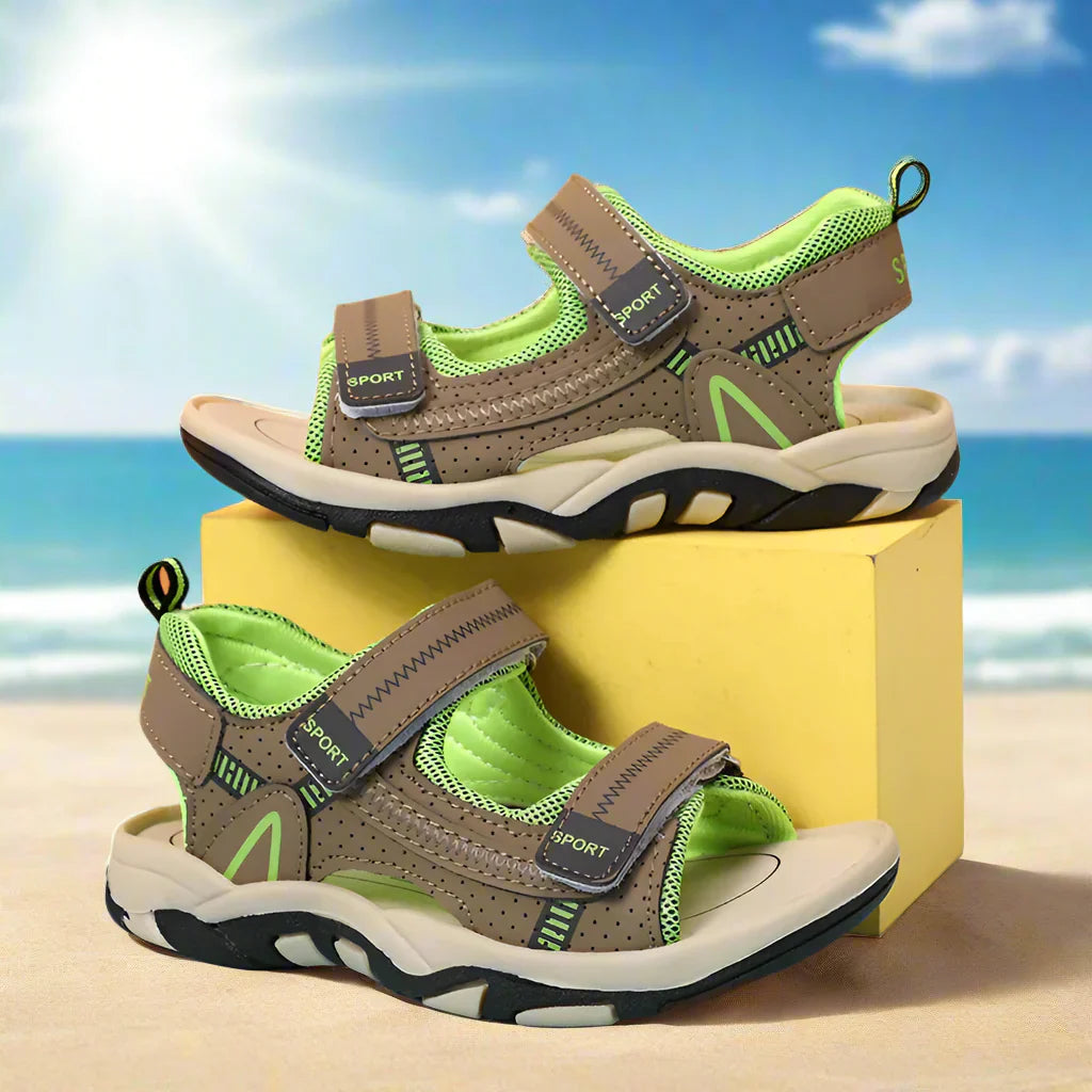 Stylish pink kids' non-slip summer sandals, perfect for girls' active play and comfortable summer footwear.