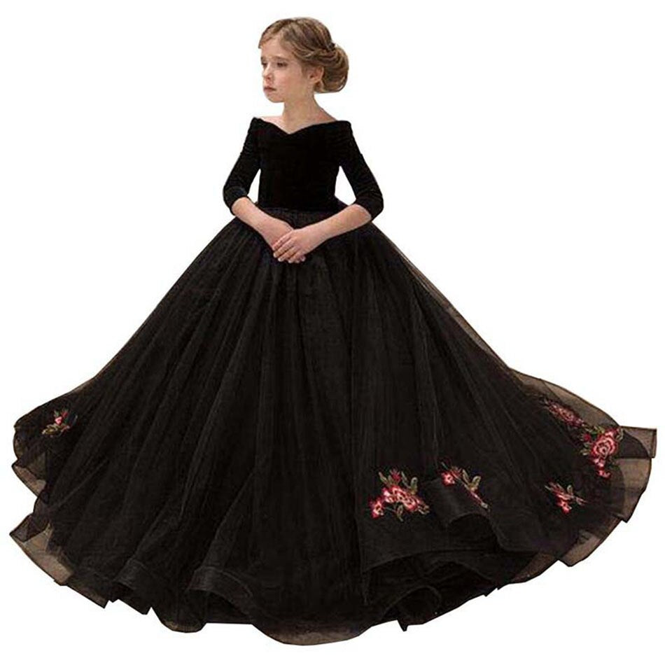 Fashionable girls' off-shoulder A-line gown in soft fleece, suitable for formal wear