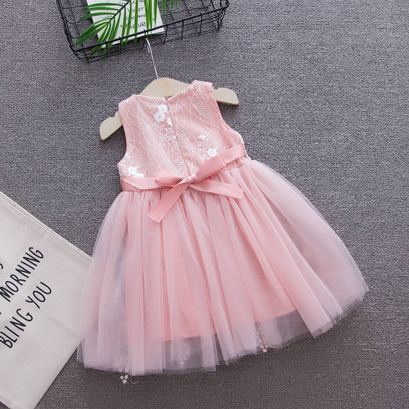 Childrens casual floral embroidered dress with short sleeves, ideal for summer wear.