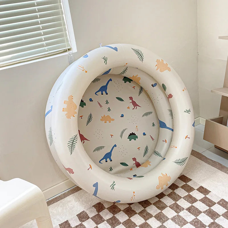 Complete kids' summer splash pool set, easy to inflate and perfect for children's water activities in the yard.