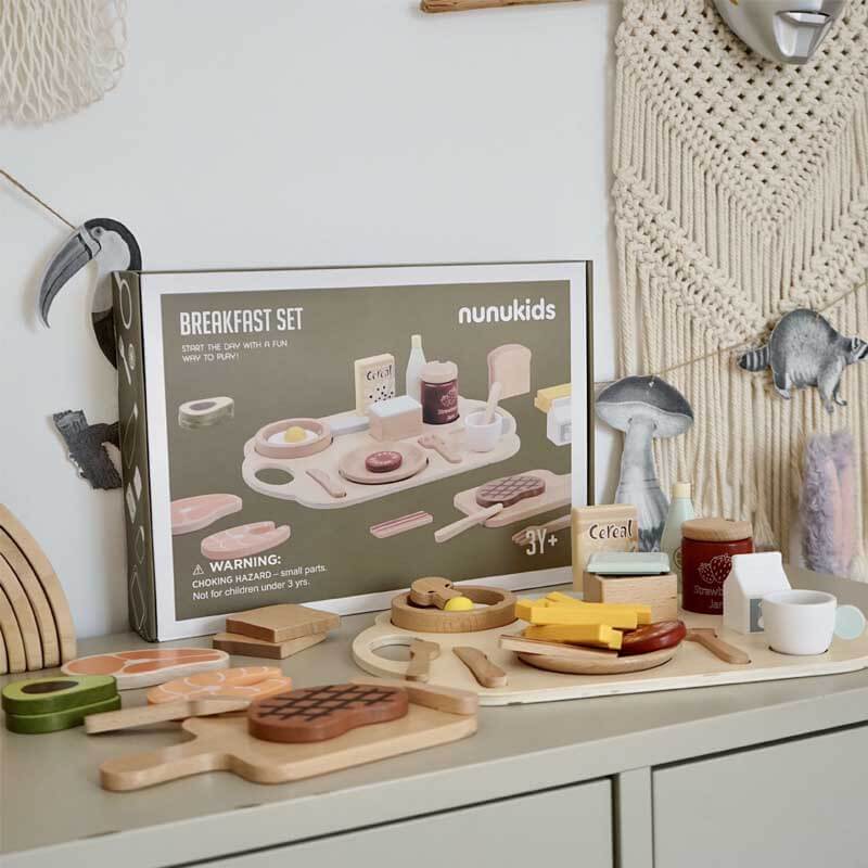 Activity toys wooden steak & bread cutting set, perfect for aspiring young chefs