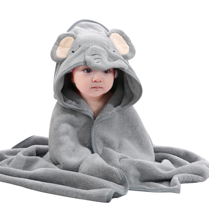 High-quality giraffe hooded baby towel wrap, perfect for infant comfort and quick dry