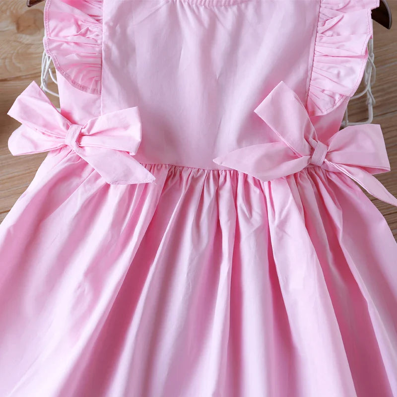 Stylish large bow summer dress, a cute and comfortable option for little girls