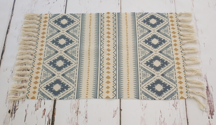 Natural fiber infant photo rug, enhancing professional baby photography with its soft texture.