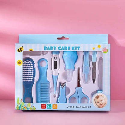 Newborn grooming tools: tiny scissors with rounded tips for baby safety