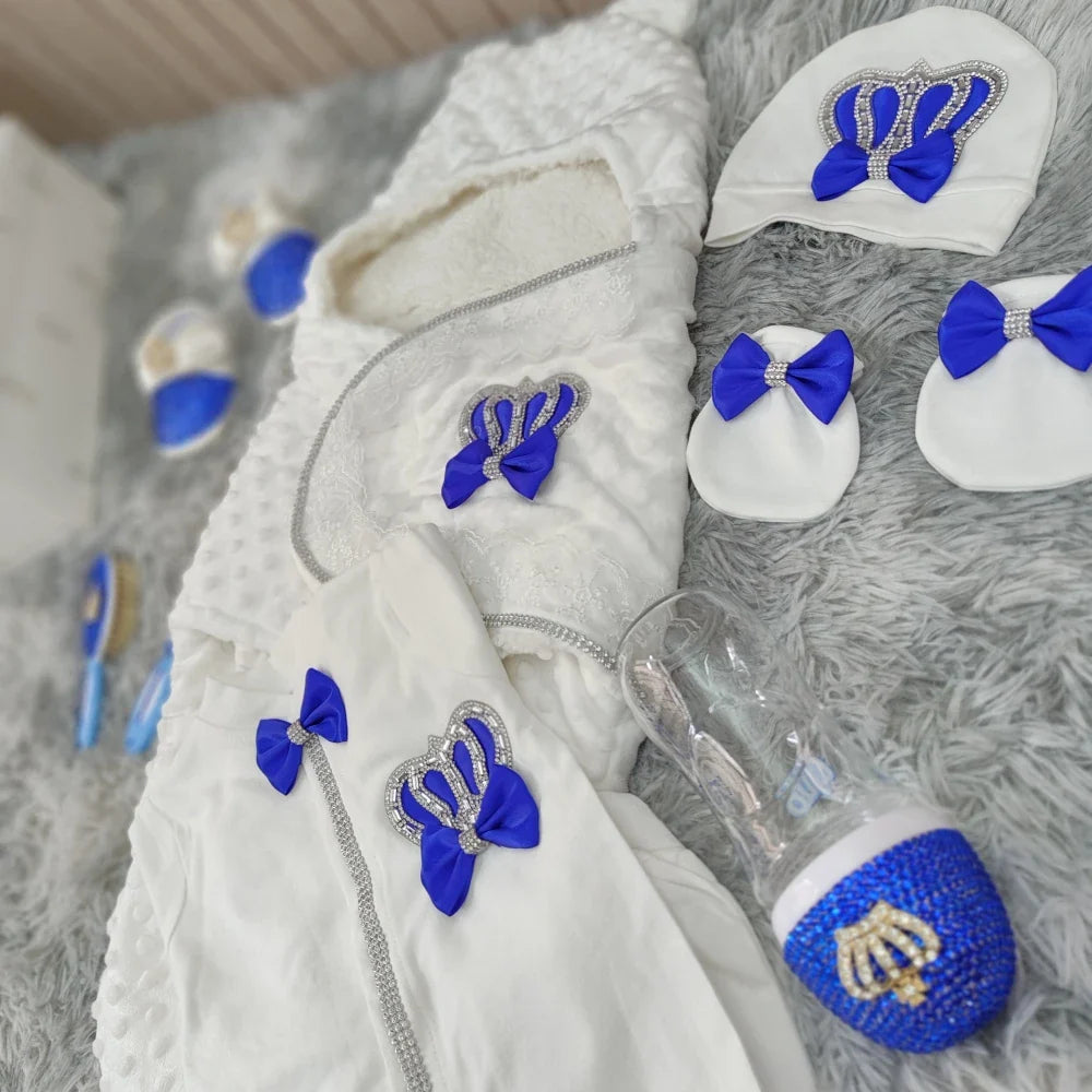 Unisex welcome home baby gift set, 10 pieces with newborn essentials and luxury cotton baby clothing, perfect for infant