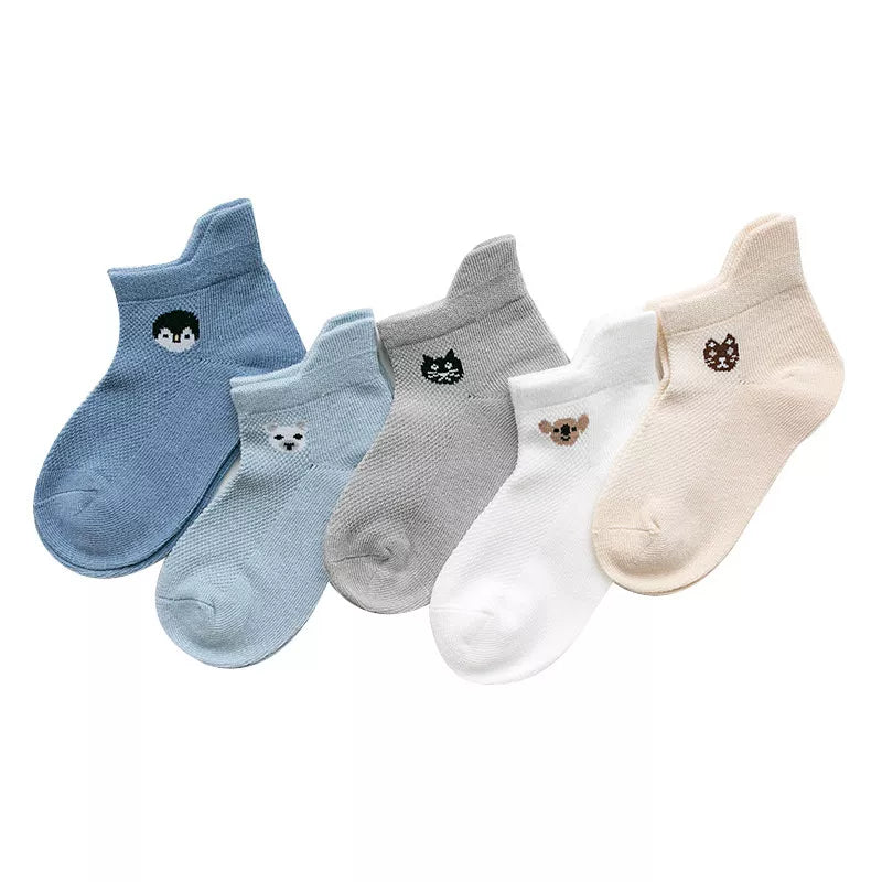Essential baby accessories: 5 pairs white cotton blend mesh infant socks for newborns