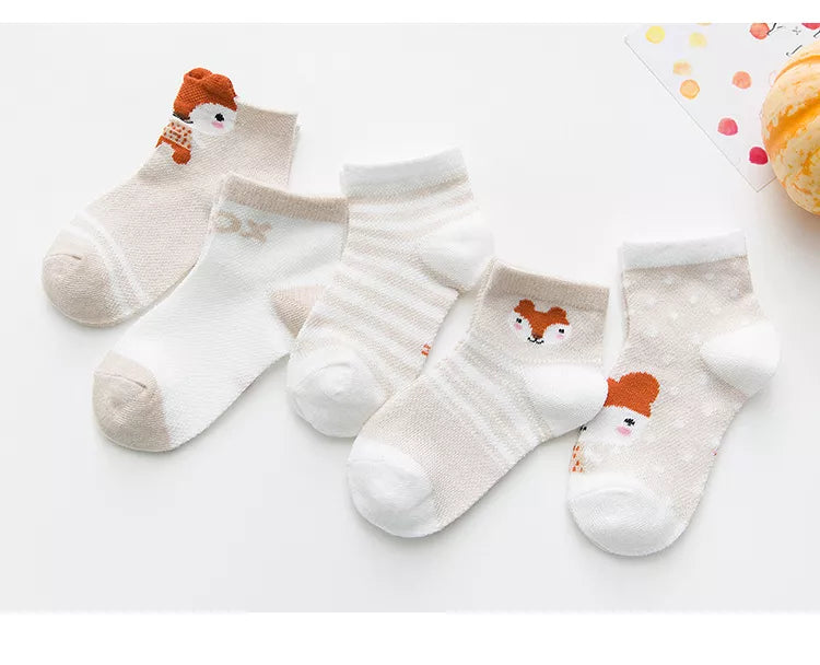 Breathable white cotton mesh infant socks, 5 pairs, providing all-day comfort for baby