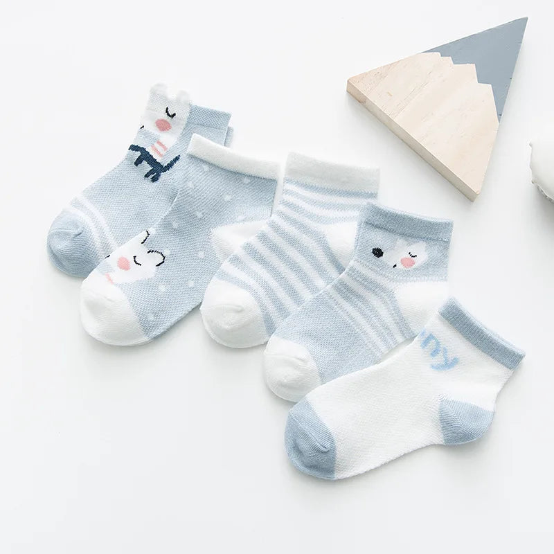 Baby accessories: 5 pairs of white cotton blend mesh unisex infant socks for newborns