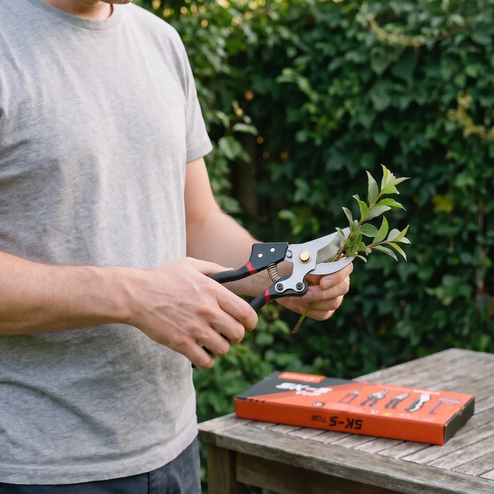 5-piece essential garden tool set with steel blades for versatile plant care & yard work. Perfect gardening kit.