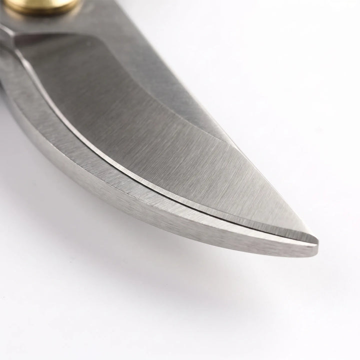 Durable hand trowel with ergonomic grip from 5-piece gardening kit. Essential for planting & garden soil work.