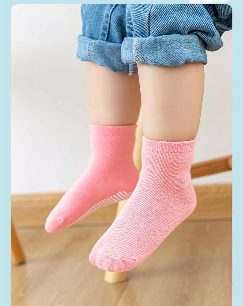 Vibrant collection of 6 pairs kids anti-slip cotton socks, perfect for spring & autumn fashion