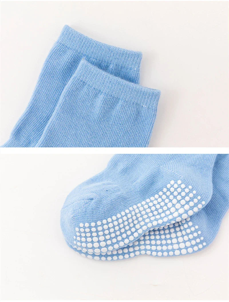 Close-up of the breathable cotton fabric of kids anti-slip socks, comfortable for spring & autumn