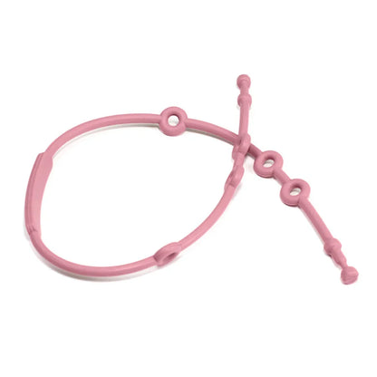 Ergonomic adjustable silicone pacifier clip, designed for easy grip and safe chewing by teething newborns