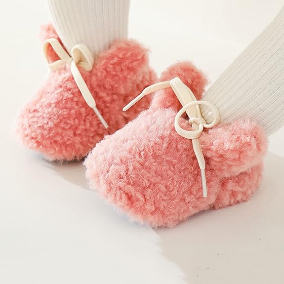 Cute animal baby slippers, non-slip and soft for comfortable first steps and indoor play.