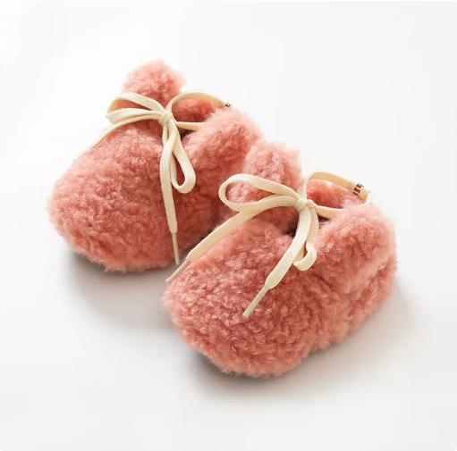 Toddler animal soft shoes, non-slip for safety, ensuring cozy and secure first steps.