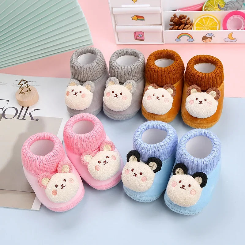 Adorable baby animal non-slip winter slippers, perfect for warm first steps, infant footwear.