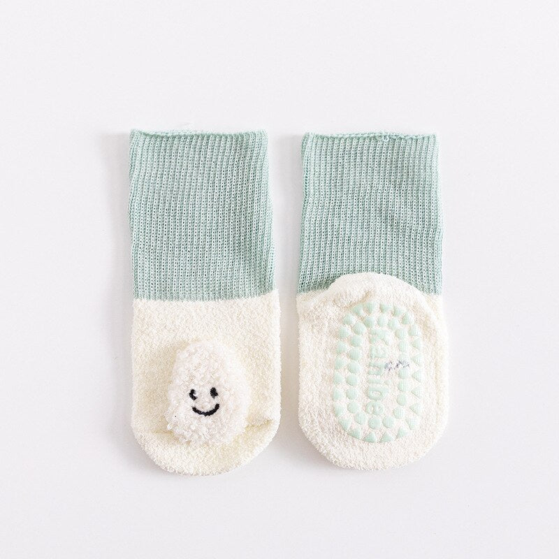 Bright yellow baby lion cartoon non-slip terry socks, essential cotton socks for crawling infants.