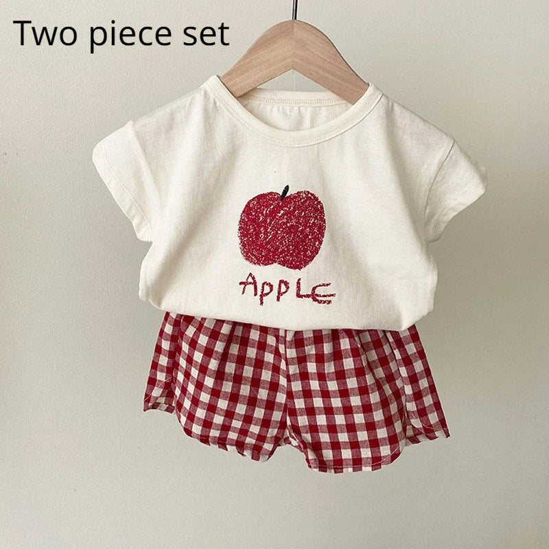 Baby homewear: white sleeveless cotton pajama set with a sweet cartoon kitten print