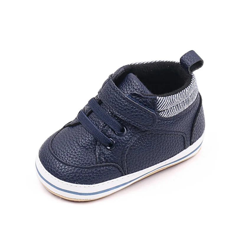 Pair of unisex baby shoes, soft sole and non-slip, essential for autumn and spring outdoor play.