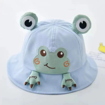 Foldable baby frog bucket hat, lightweight and perfect for travel sun protection. Infant summer accessory.