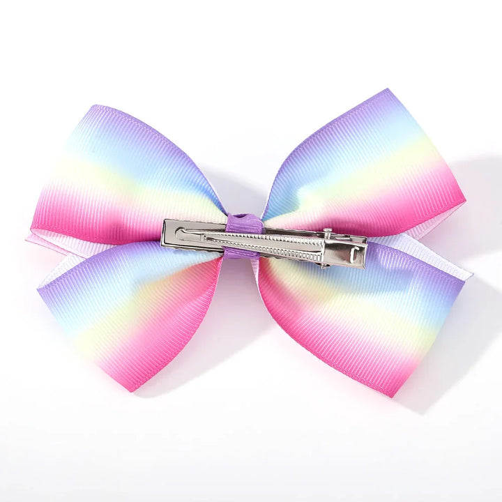 Infant girl's gift set: charming bow & cartoon character sunglasses for stylish babies.