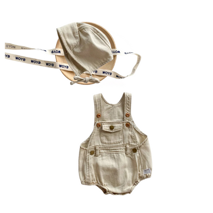 New baby gift set: a comfortable cotton romper with long sleeves and a sweet bonnet.