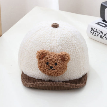 Charming baby winter hat, knitted bear ear design for newborns and toddlers, soft wool material.