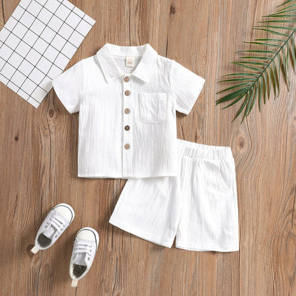 Comfortable cotton 2-piece outfit for babies and toddlers, featuring a striped shirt and matching pants.