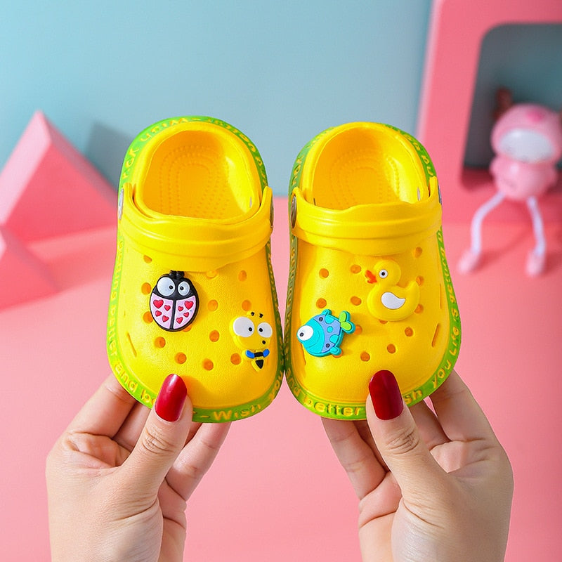 Detail of the soft EVA material on a child's cartoon sandal, promoting comfort and flexibility