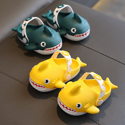 Children's cute green cartoon shark anti-slip slippers, perfect for indoor and outdoor fun.