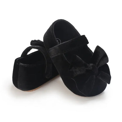 Beige baby girl flat shoes with a cute bow, cotton anti-slip sole, ideal for first steps