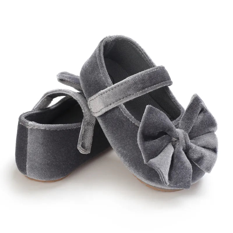 Green baby girl first walker bow flat shoes, soft sole for tiny feet, anti-slip design