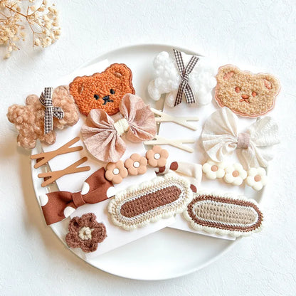 Adorable pink bow fabric hair clip, perfect for toddler girls' hair accessories.