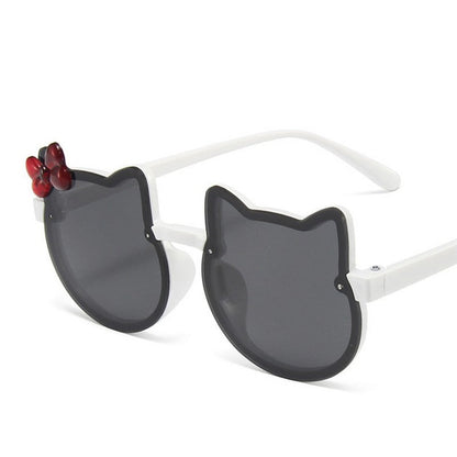 Trendy red cat-eye kids' sunglasses, a unisex fashion accessory with full UV protection for babies.