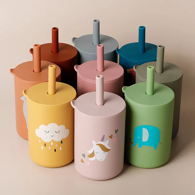 Diagram illustrating the spill-proof design of the toddler silicone straw cup
