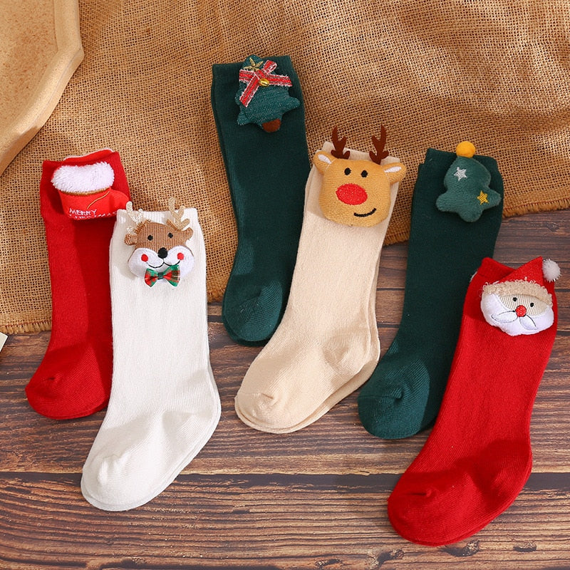 Cute 3D bear animal non-slip baby socks for girls, durable and soft cotton toddler wear.
