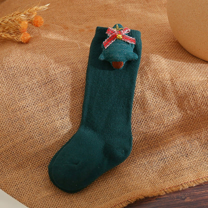 Soft gray elephant 3D animal non-slip baby socks for girls, perfect for toddlers.