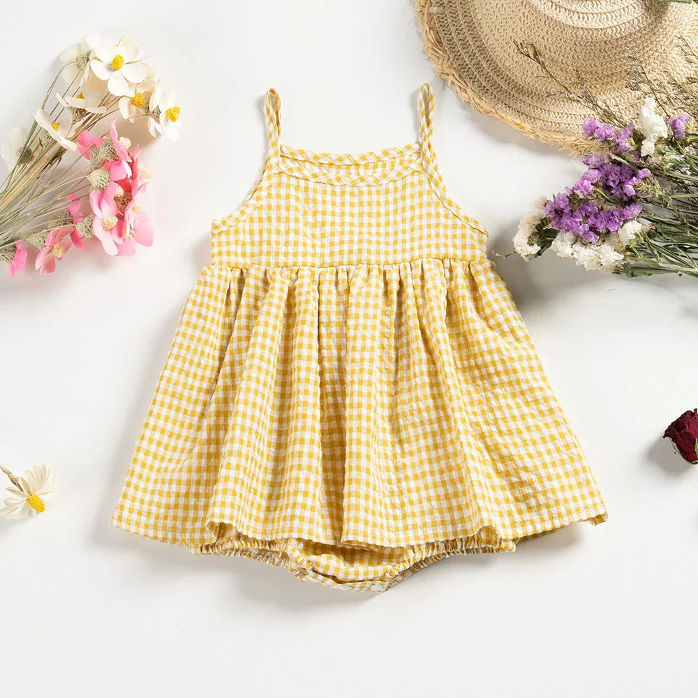 Girls' comfortable red and white plaid cotton romper dress, ideal infant summer outfit