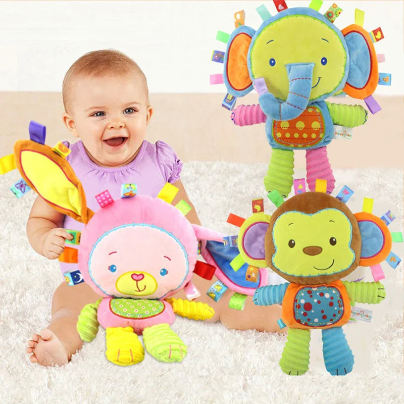 Soft giraffe baby bell plush toy, sensory infant gift designed for newborn early development.