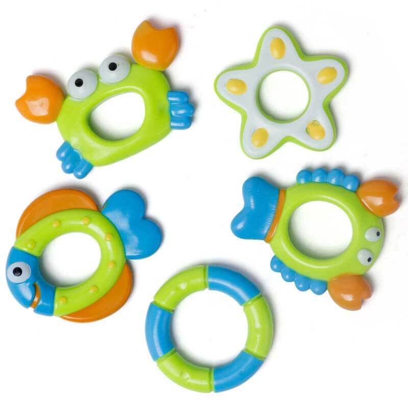 Kids bath time fun with an octopus ring toss game, promoting hand-eye coordination