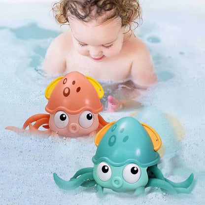 Fun wind-up octopus bath toy swimming with toddler