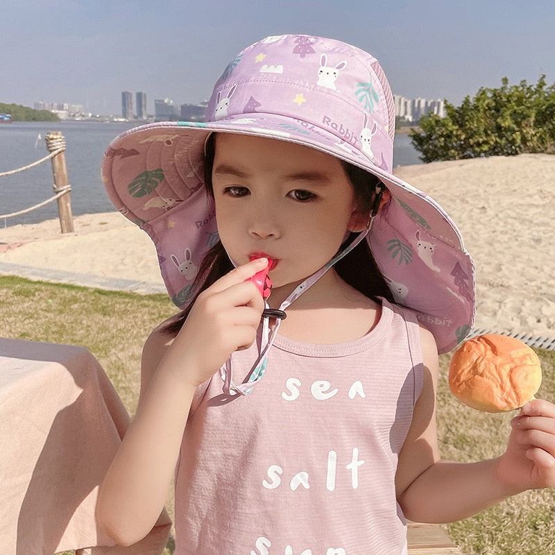Foldable wide-brim sun hat for kids, offering portable UV protection for travel and summer activities