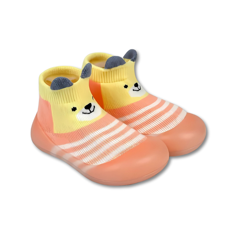 Comfortable grey bear baby anti-slip slipper socks, offering great grip for toddlers and warmth, breathable kidswear.