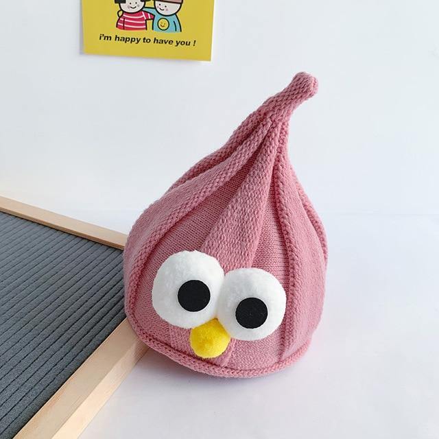Cozy children's googly eyes hat, perfect for keeping little ones warm in winter.