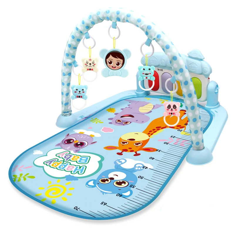 Newborn activity mat with a stimulating musical arch and plush toys